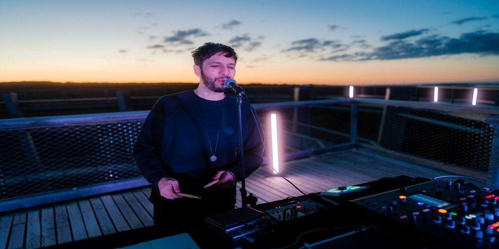 AURORA: Mark Tarmonea LIVE ACT/ 9. 10. 2021