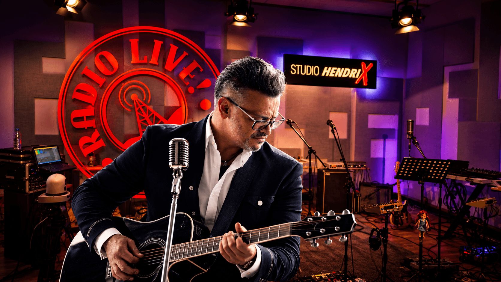 Samuel Lucas @ radioLive!