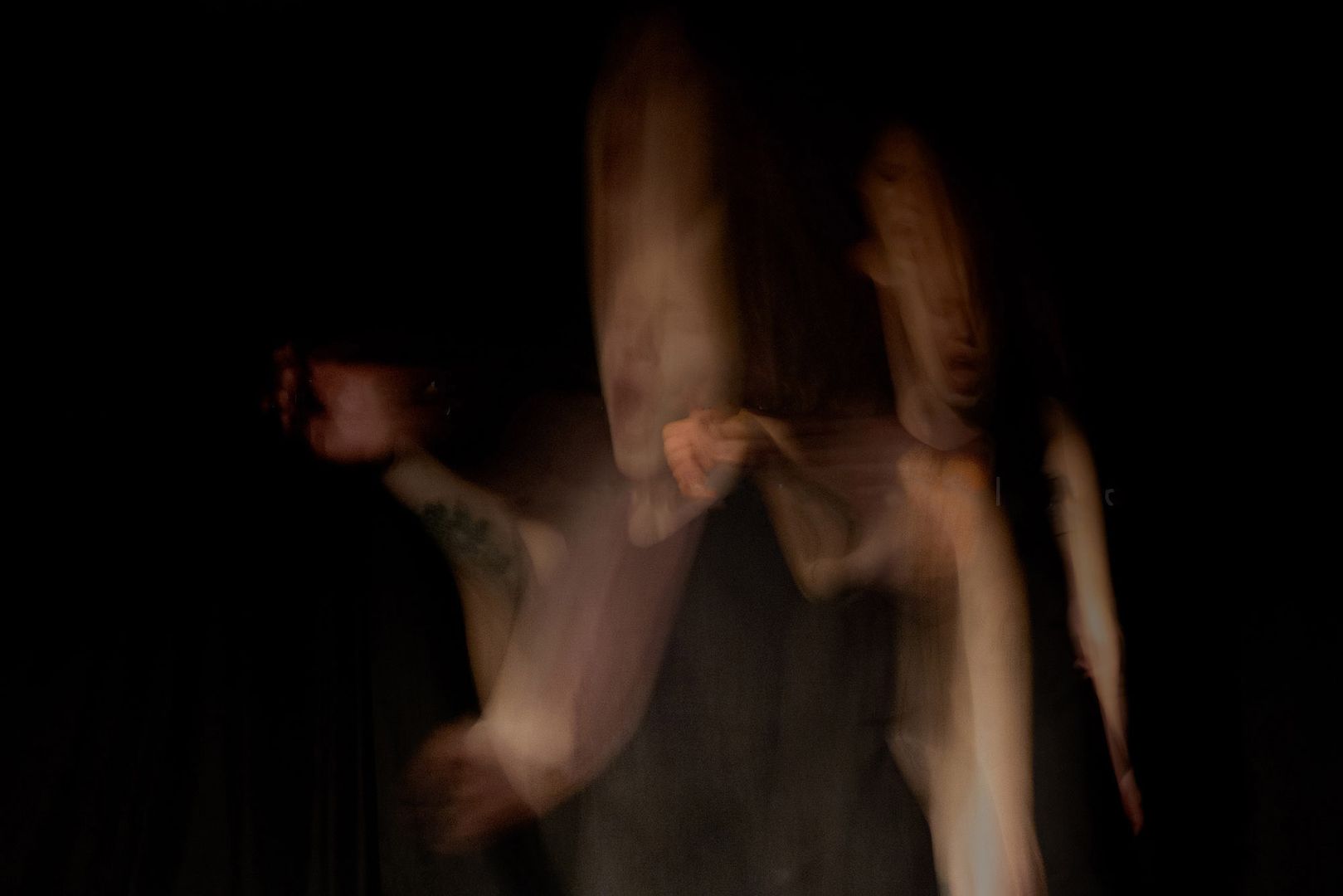 Zaznavati telo (To Sense a Body)