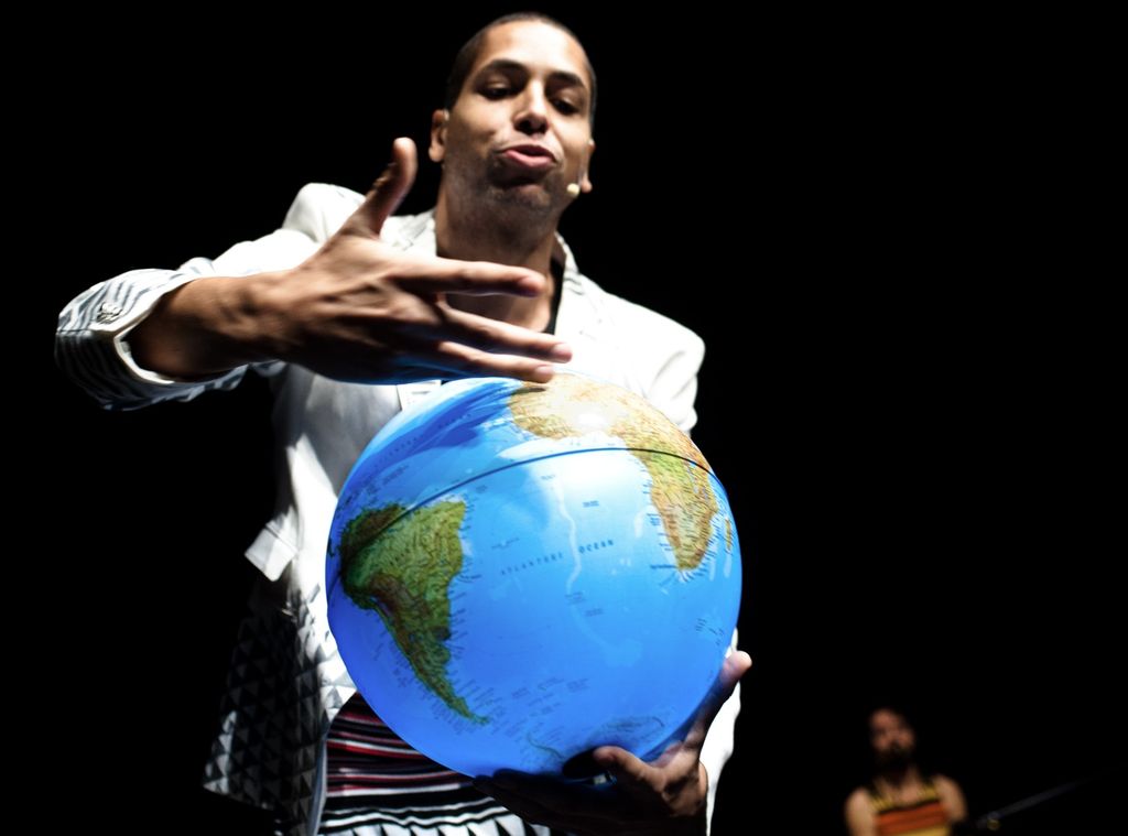 JURI MURI v Afriki pleše