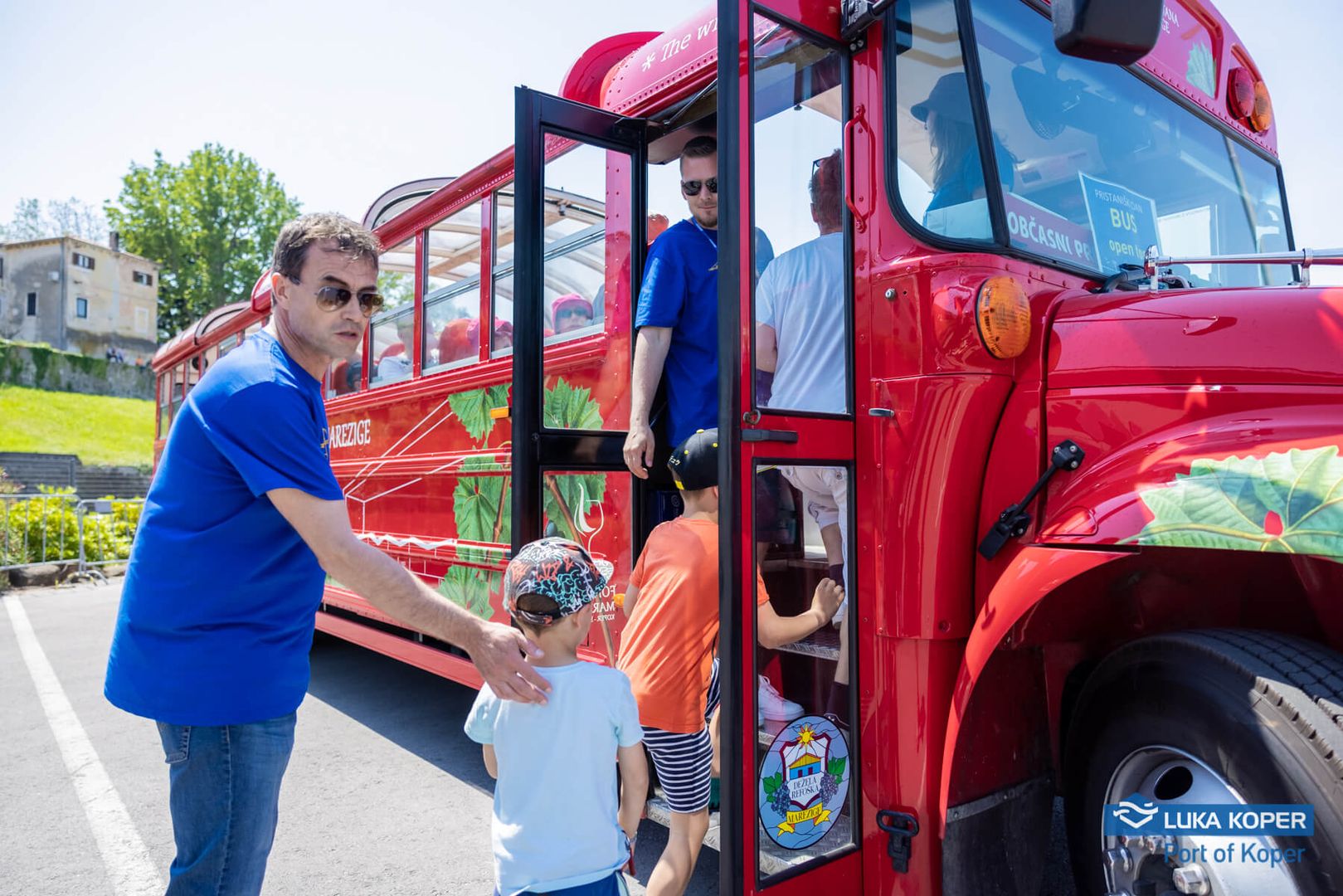 Pristaniški dan 2023: OGLED PRISTANIŠČA Z OLDTIMERJEM (BUS)