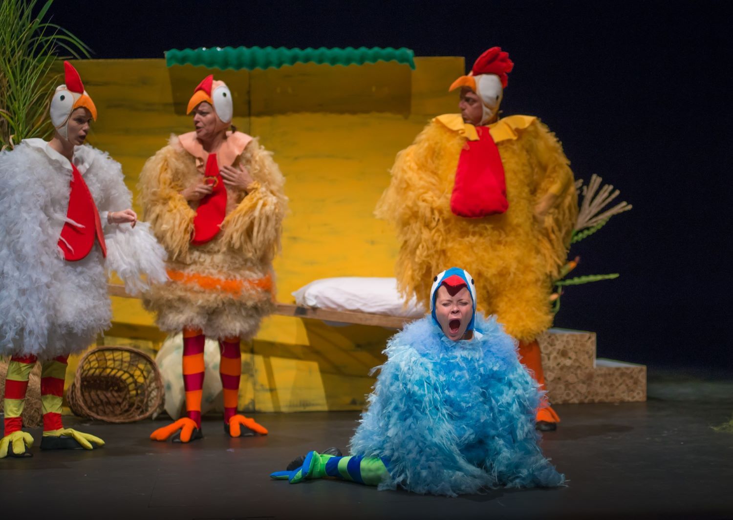 Maja Aduša Vidmar: MODRO PIŠČE