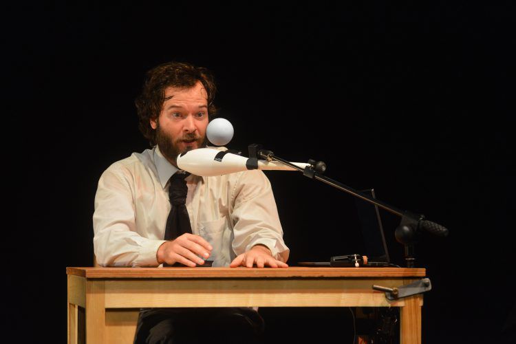 FESTIVAL KLOVNBUF: TJAŽ JUVAN: GLASBENA MIZA