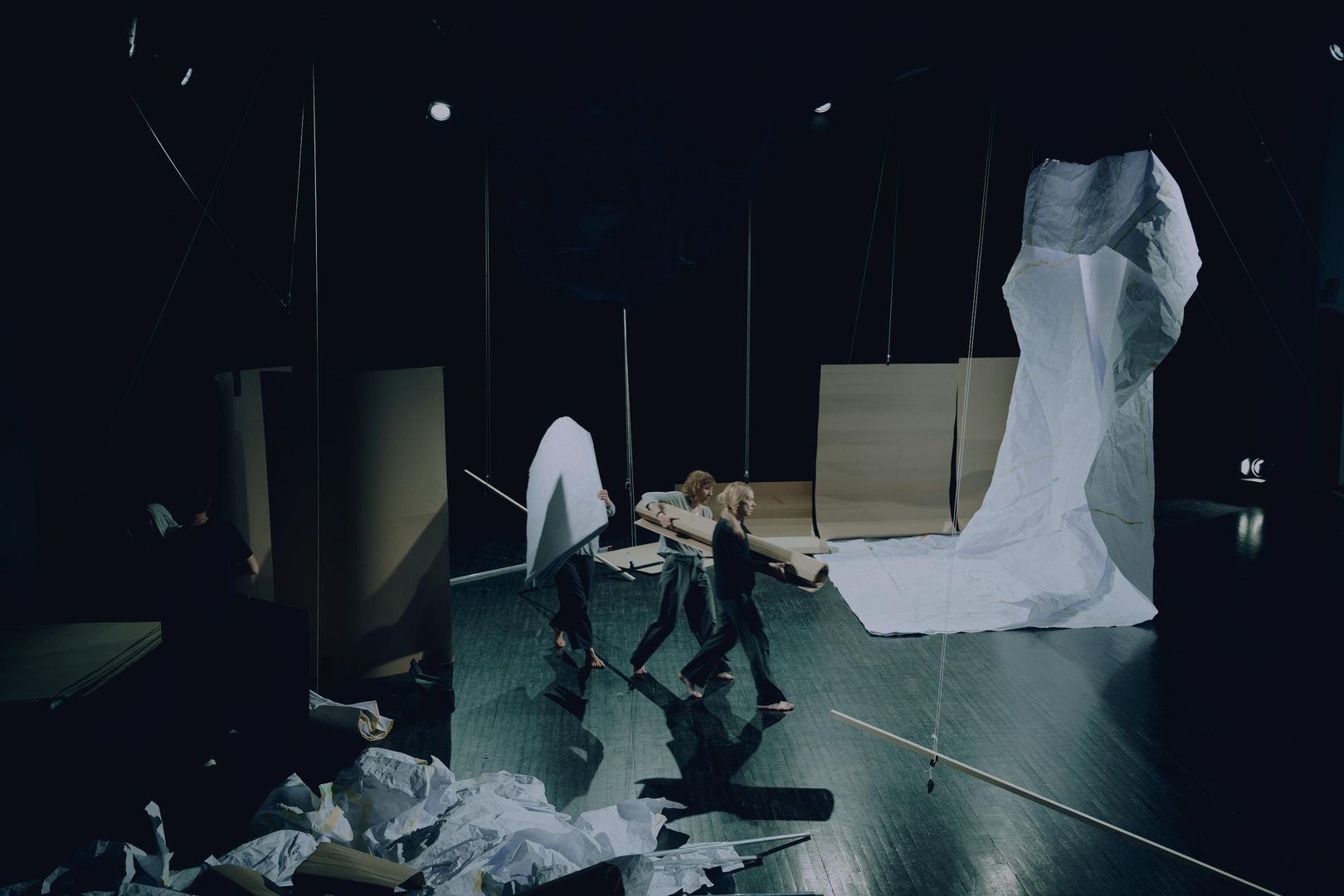 ANDREJA RAUCH PODRZAVNIK: ORIGAMI