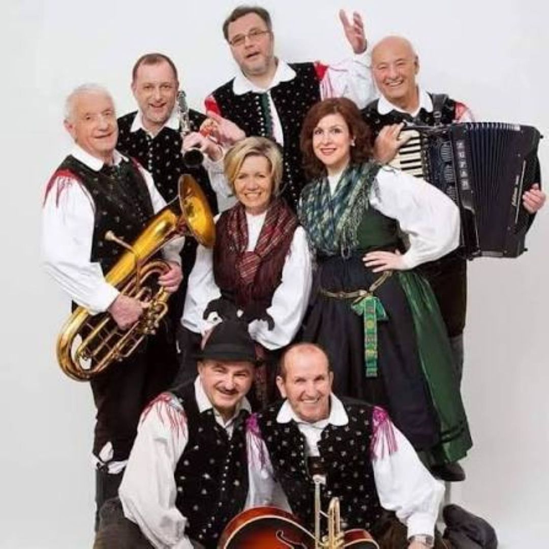 Hišni Ansambel Avsenik in Darja Gajšek
