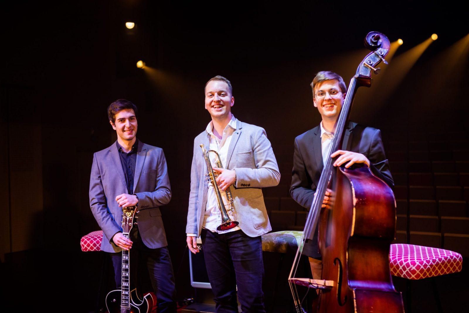 JAKOMINI JAZZ TRIO