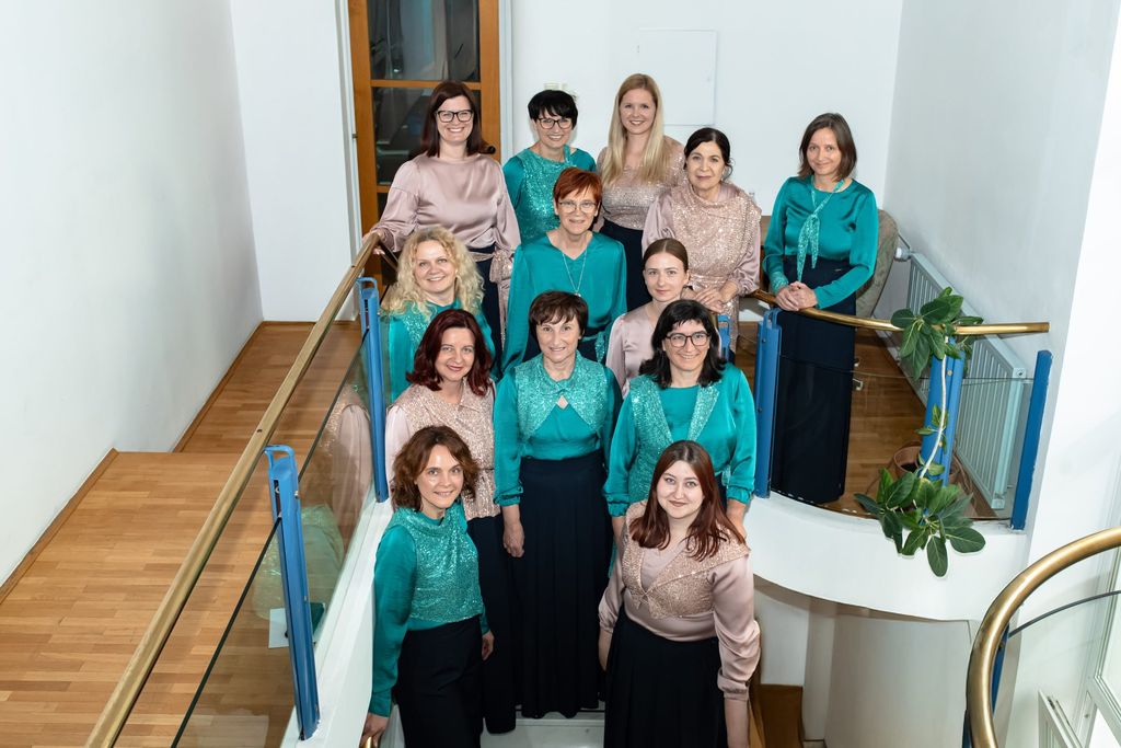 Večer Avsenikovih melodij z vokalno skupino Vodomke in ansamblom Ju-Hu